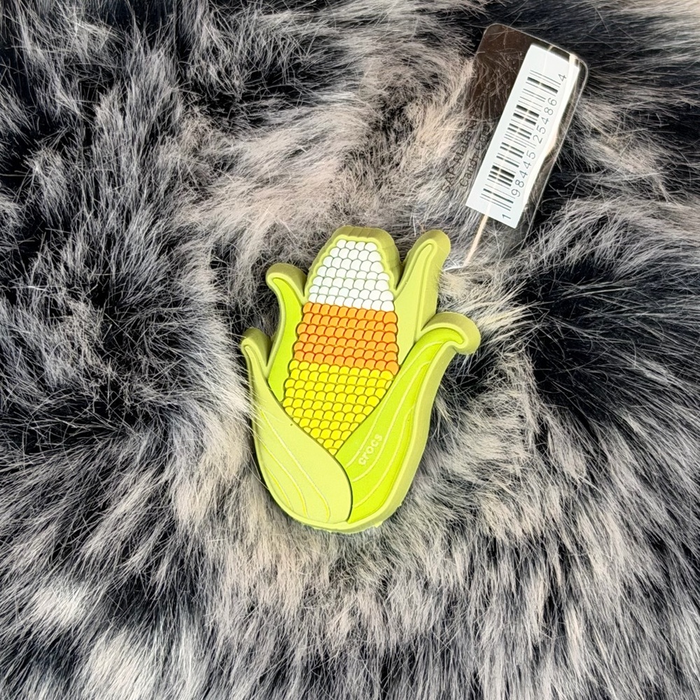 Corn cob croc charm 🌽